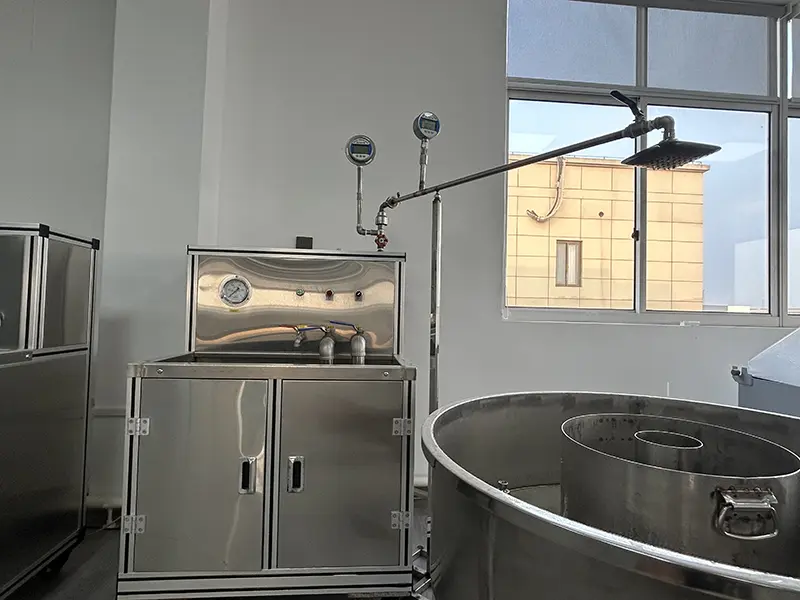 Shower flow testing for water pressure adaptability